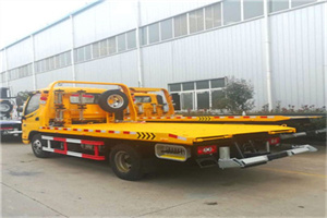 克山附近拖车救援搭电