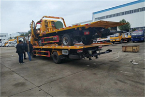 克山同城汽车补胎